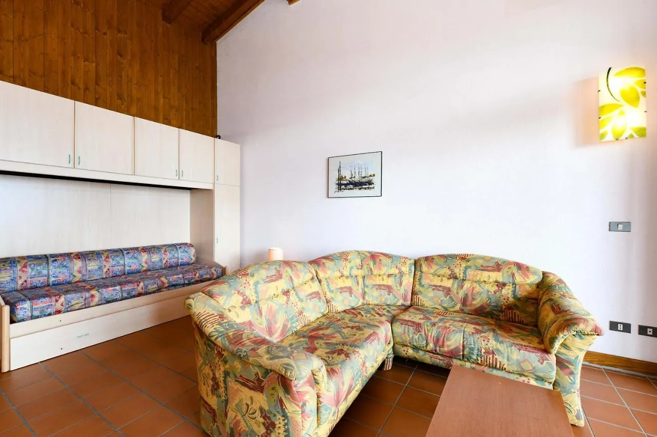 Residence Altogarda Tremosine Italy