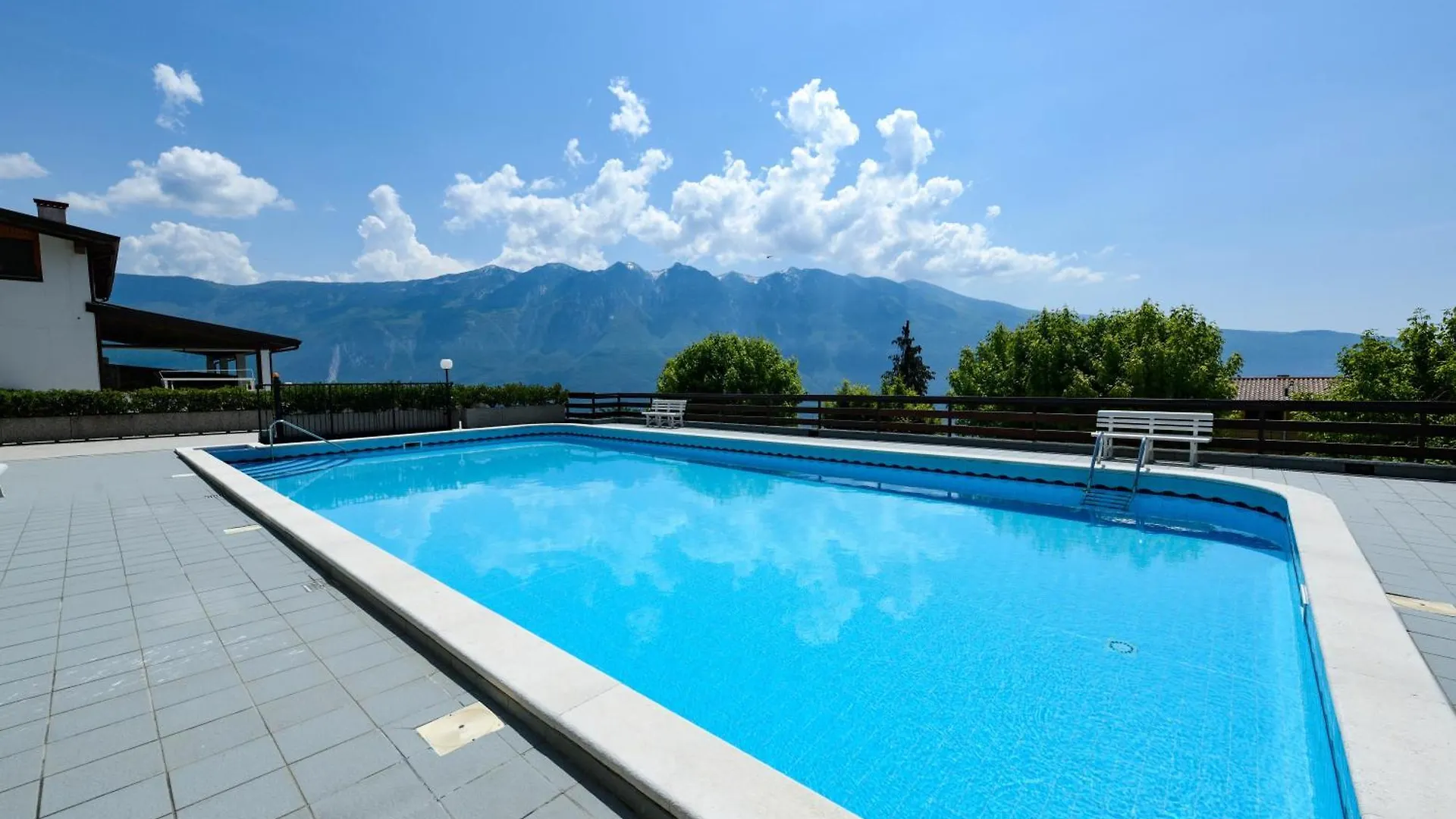 Residence Altogarda Tremosine 0*,  Italy